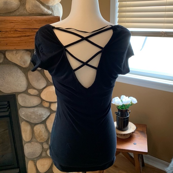 2/$15 Guess Laced Open-back Tee - Picture 4 of 9